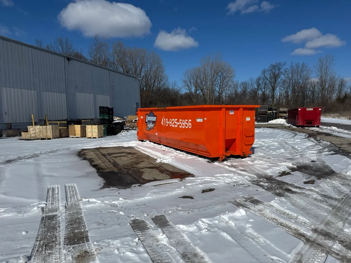 How Reliable Dumpster Service Keeps Winter Construction Projects Moving